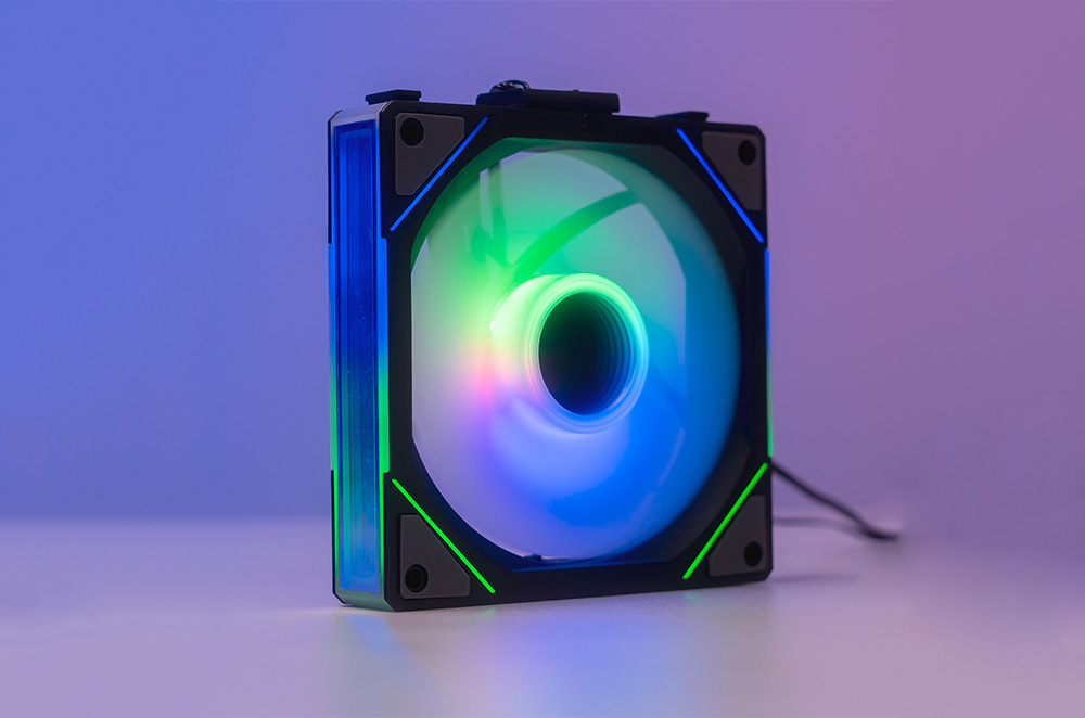 How to use the luminous mold for desktop esports consoles
